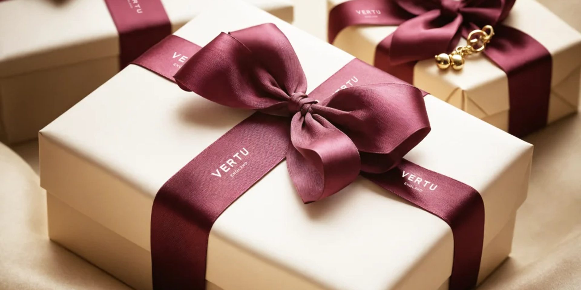 Luxury Customized Gifts: Curated Recommendations
