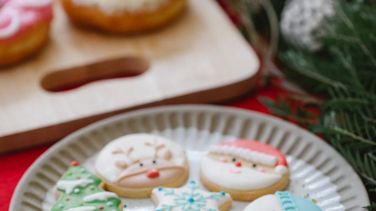 Beyond Pie: Creative Thanksgiving Food Cookies & Treats