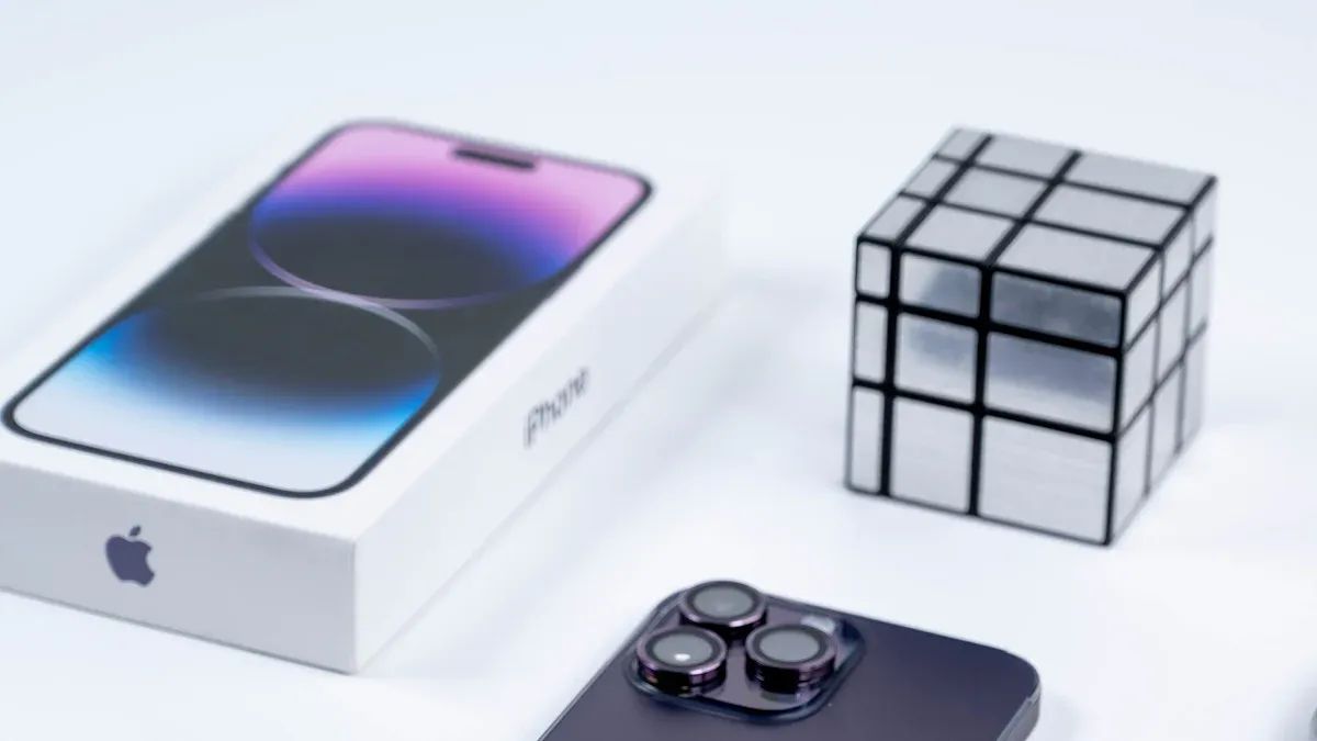 Leading High-End Smartphone Brands