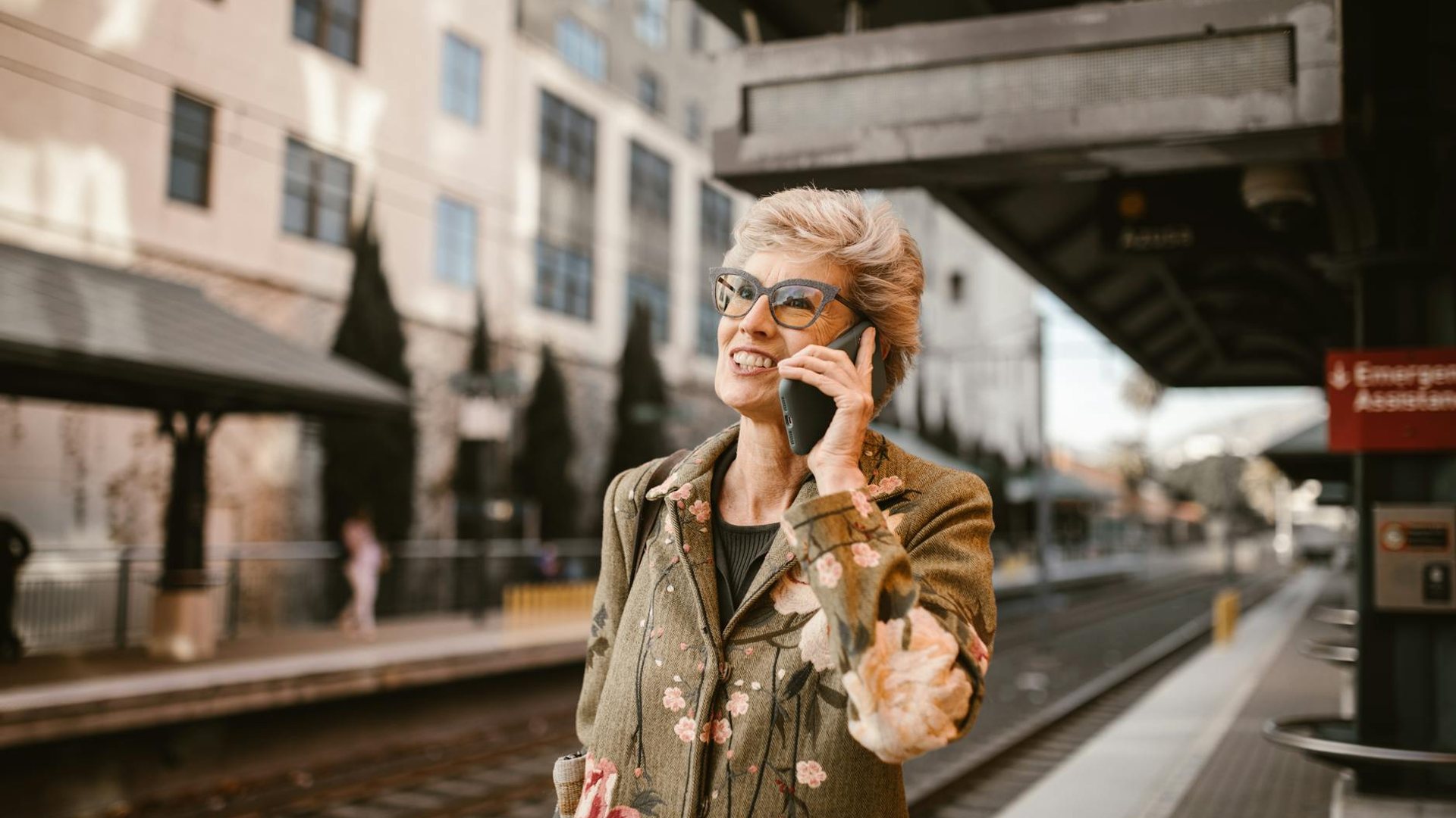 Long Battery Life Phone: Beyond Specs for Your Adventures