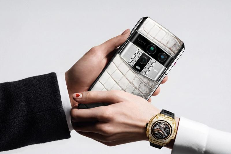 Top 10 Heartfelt Personalized Valentine's Gifts That Impress