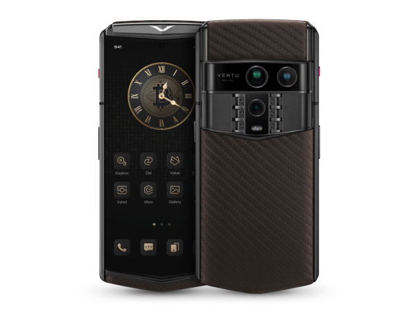 VERTU Agent Q Carbon-Pattern Calfskin Edition: Italian Craftsmanship Meets Carbon Fiber Aesthetic
