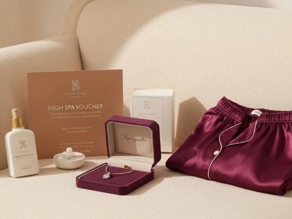 Top Luxury Gifts for Every Type of Mom: Expert Picks for 2026