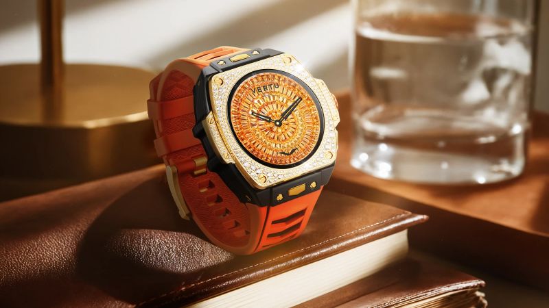 What Sets VERTU GRAND WATCH Buying Guide Apart — craftsmanship detail