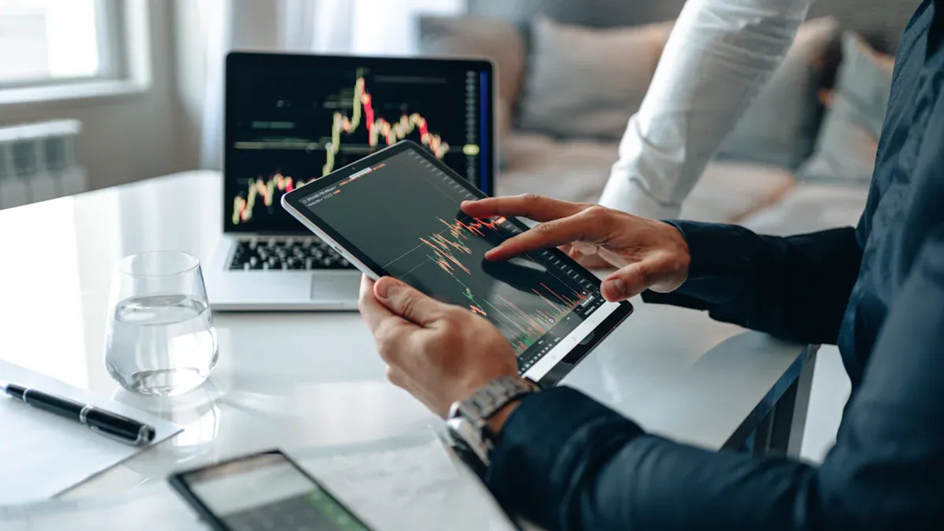 Top 10 Best Phones for Small Business Owners in 2025