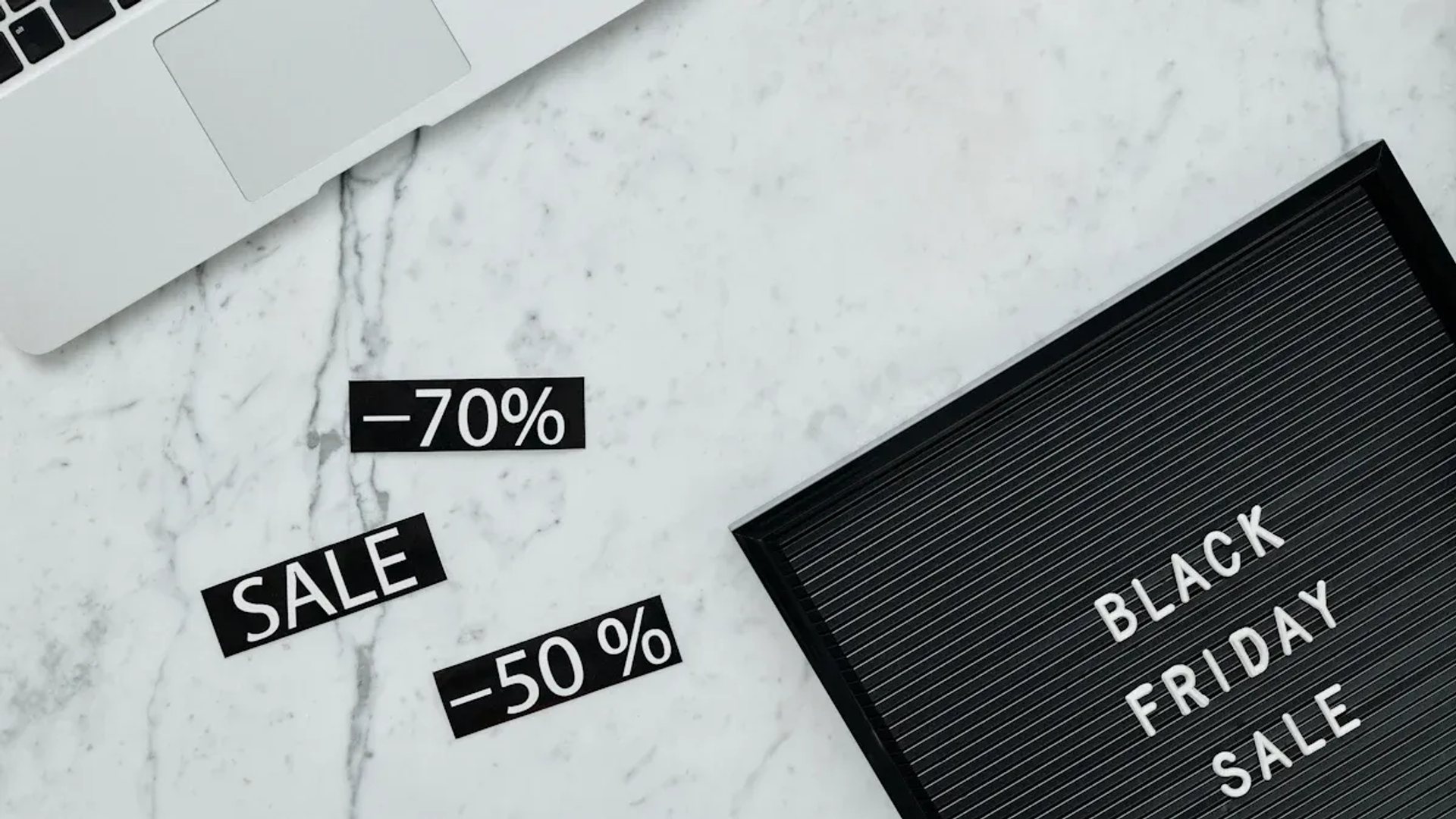 How to Choose the Best Luxury Gadgets for Men This Black Friday