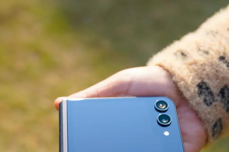 Foldable Phones with the Best Lifespan Ranked