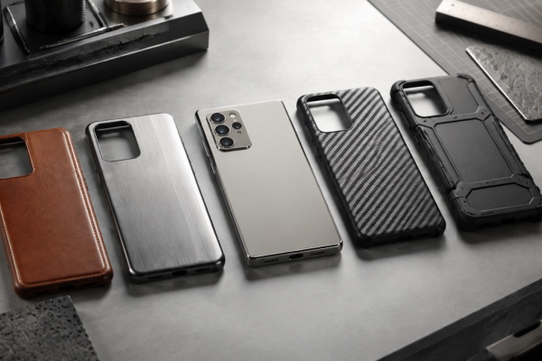 Phone Case vs Phone Pouch: Which Carry Style Fits a Bespoke Smartphone?