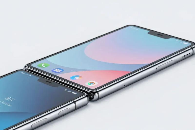 What to Watch Out for When Using Your Foldable Phone