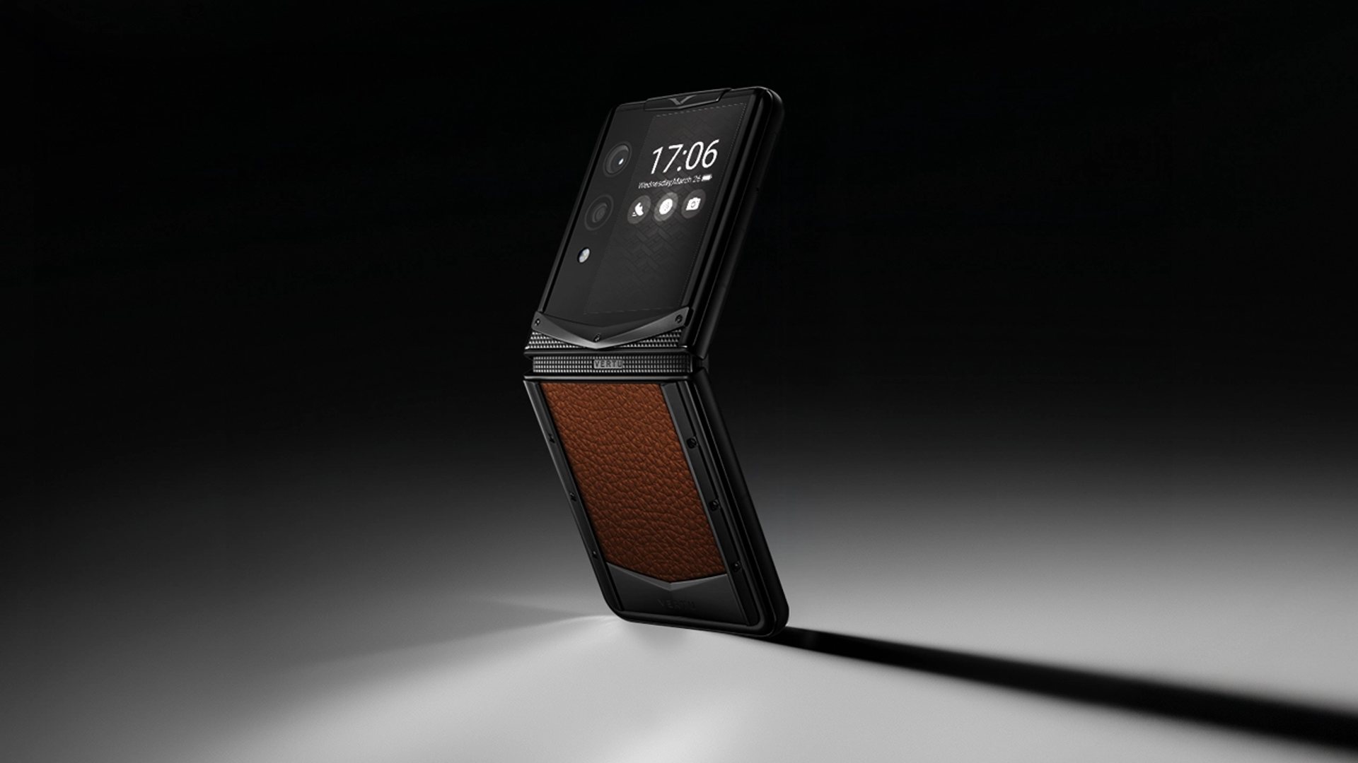 Pro Flip Phones 2025: Durability & Battery Life