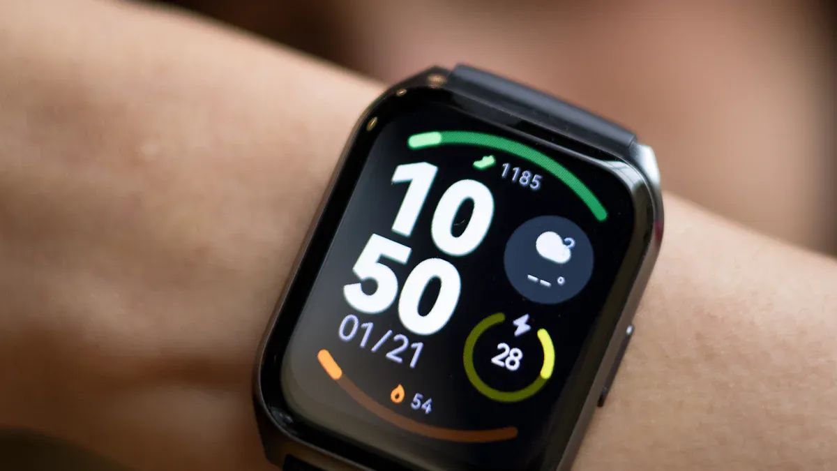 High-End Smart Jewelry for Tech Lovers in 2025