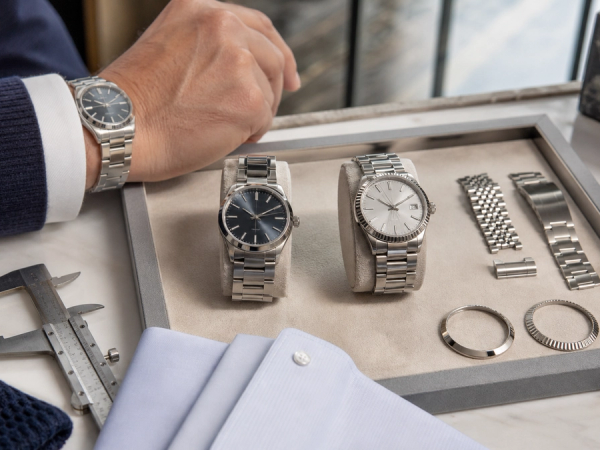 Time-only watch and date watch compared with bracelet, bezel and wrist-fit options