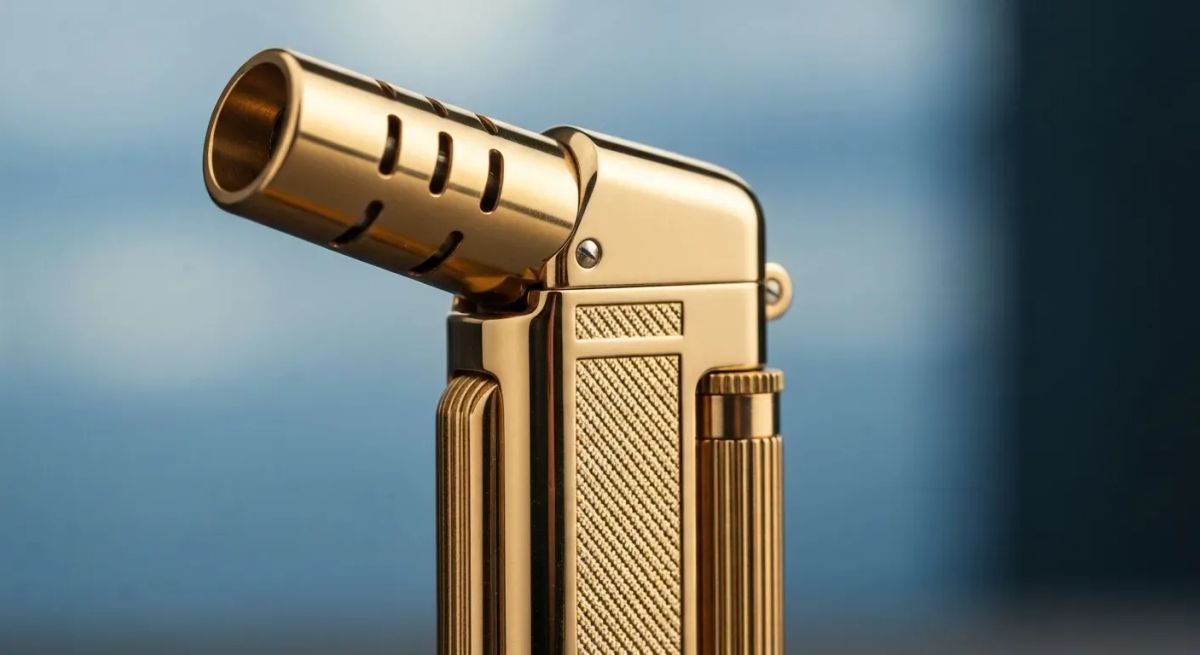 What Defines a Truly Luxurious Torch Lighter Experience