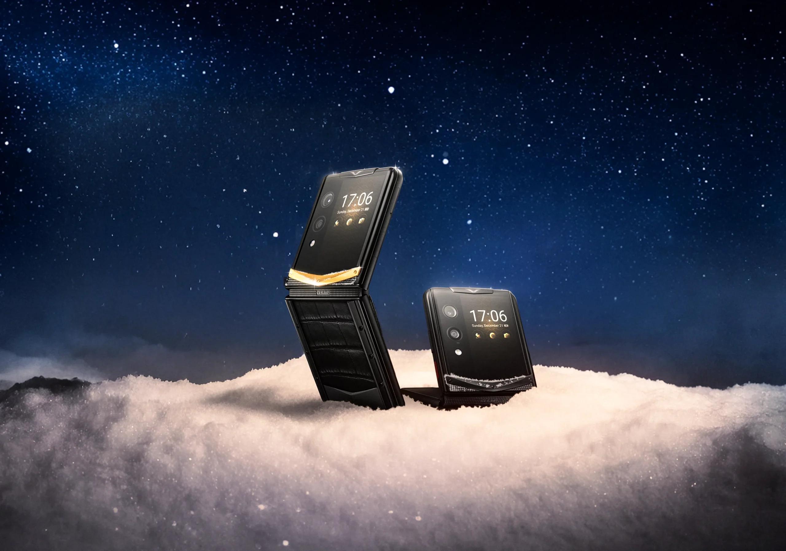 The Top 10 Most Iconic Flip Phone Models Ever Made