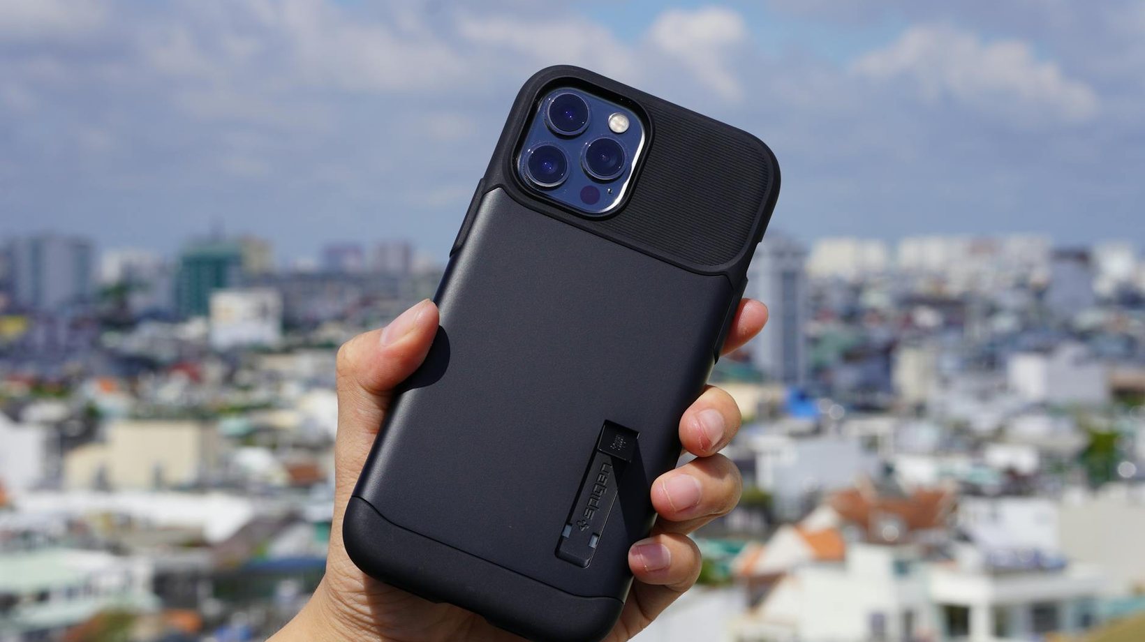 iPhone vs Android Signal Strength: Real-World Network Coverage Tested