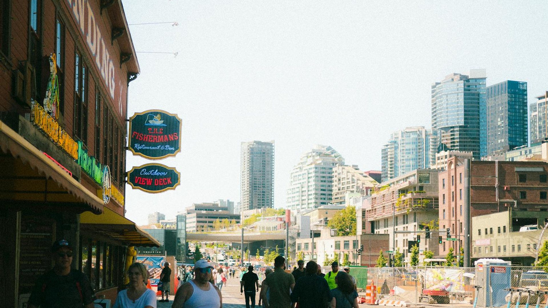 Android vs. iOS Market Share: 2025 Global & US Trends