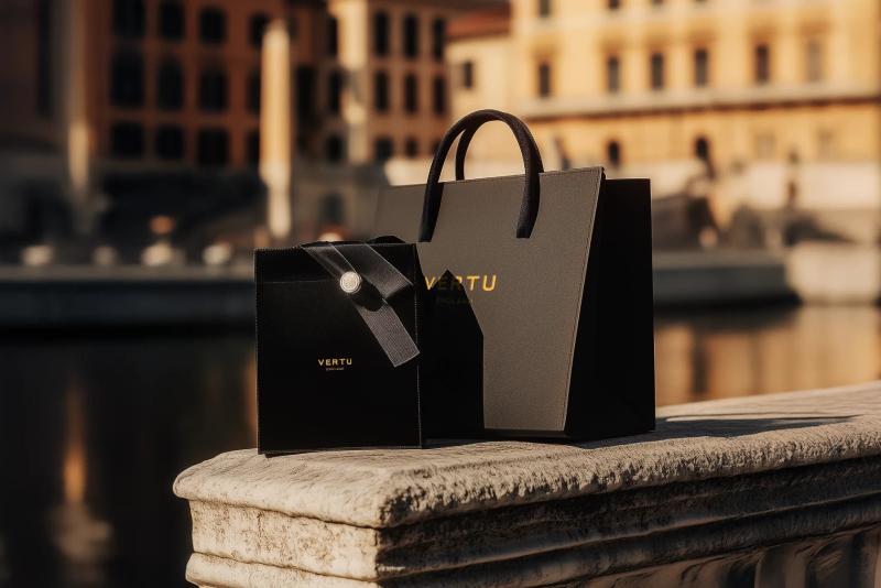 Top 10 Unique Luxury Gifts for the Wealthy Individual Who Has Everything