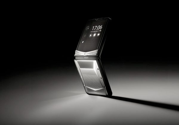 Which Phone Has the Strongest Signal? 2026 Guide