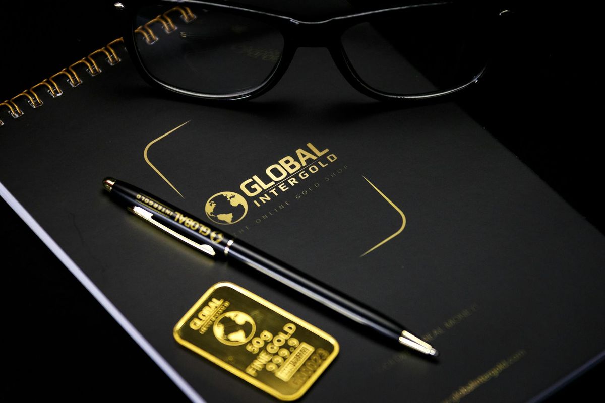 Top 10 Luxury Corporate Branded Gifts That Will Impress in 2026