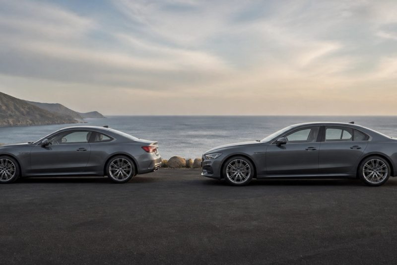 Coupe vs Sedan shown in a practical side-by-side comparison