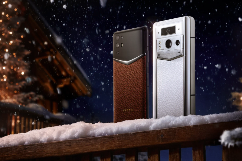 Beyond Luxury: Handcrafted Phone with Web3 and Encryption Support