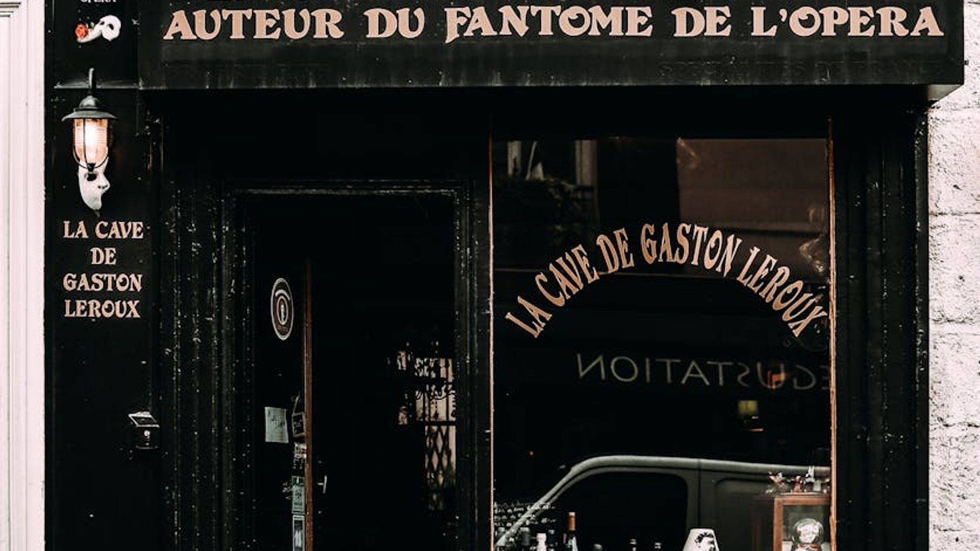 Dreaming of a French Chateau Stay? Vertu Service Makes it Effortless