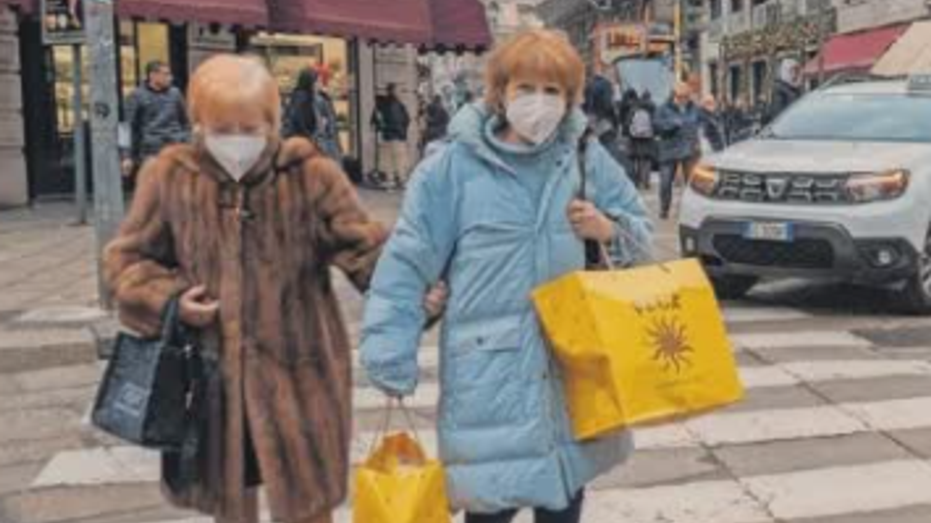 Financial Times-Europe battles ‘tridemic' of respiratory illnesses