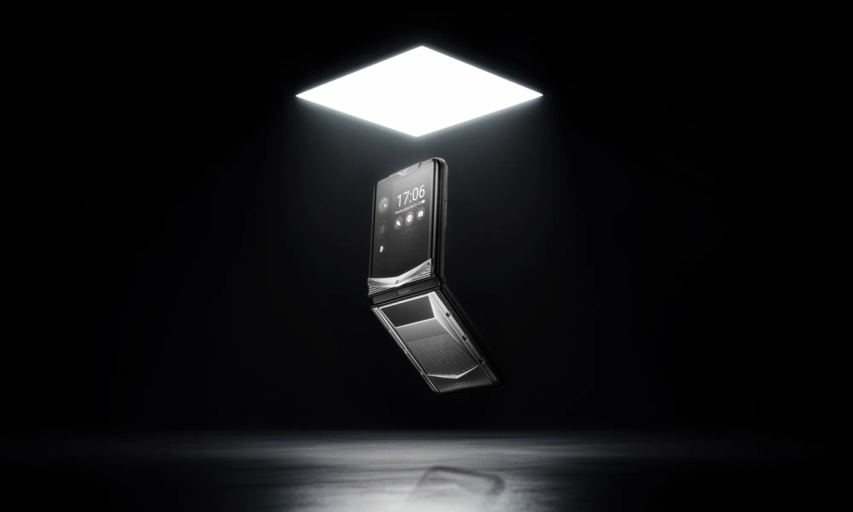 Smartphone Craftsmanship Quantum Flip vs. Competitors