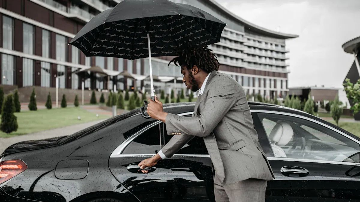 What High-End Personal Assistants Really Do for Wealthy Clients