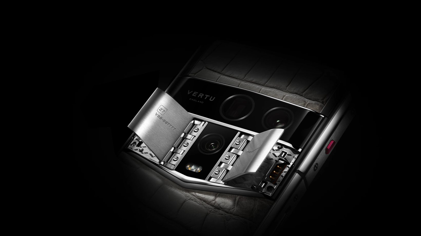 The Art of Handcrafted Luxury: Vertu’s "One Craftsman, One Phone" Philosophy