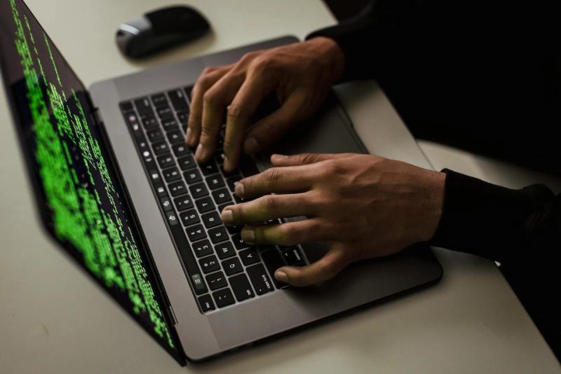 Secure Phone Hardware Kill Switches: 2025 Performance vs. Software