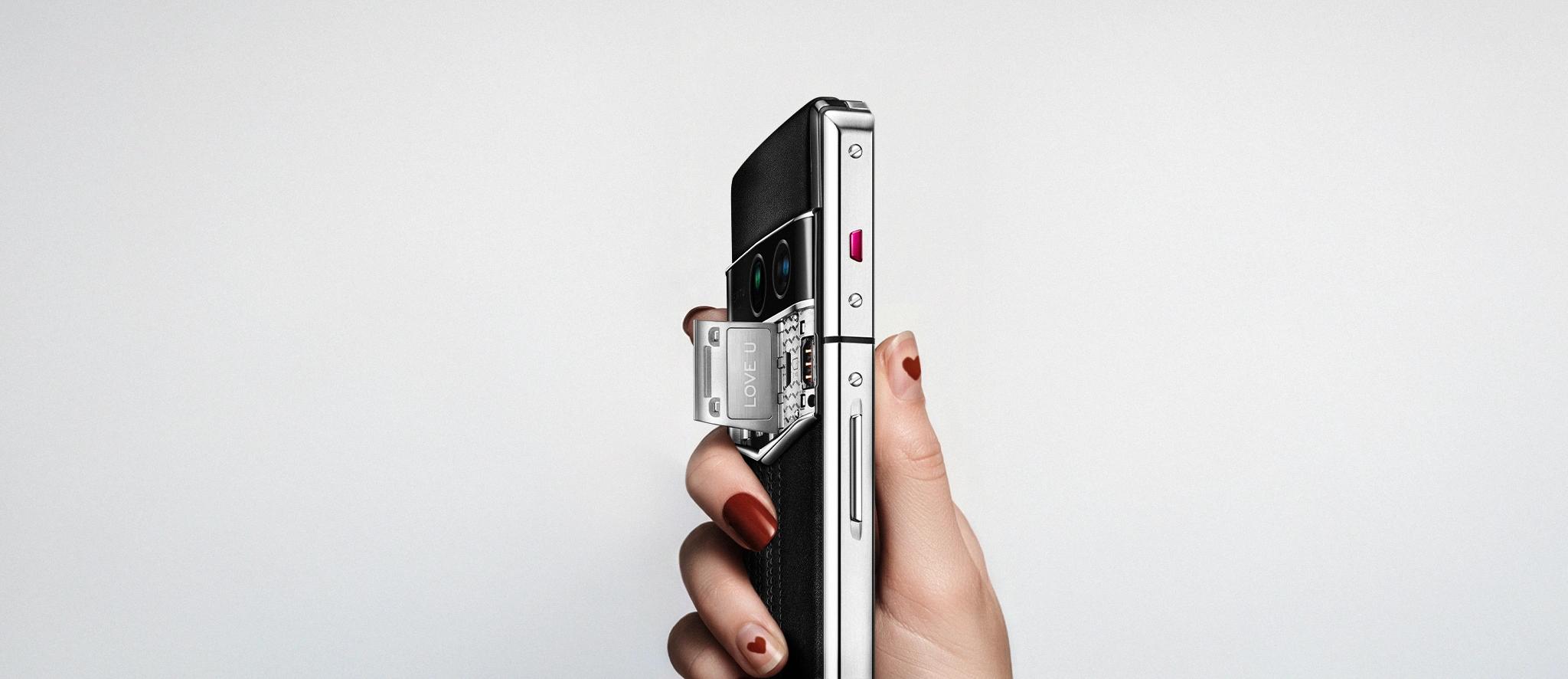 VERTU Valentine's Day 2026: Free Engraving on Any Luxury Phone Purchase