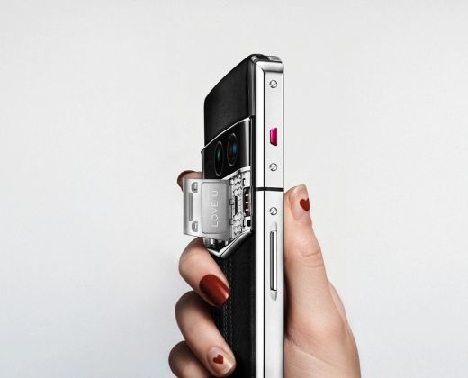 VERTU Valentine's Day 2026: Free Engraving on Any Luxury Phone Purchase