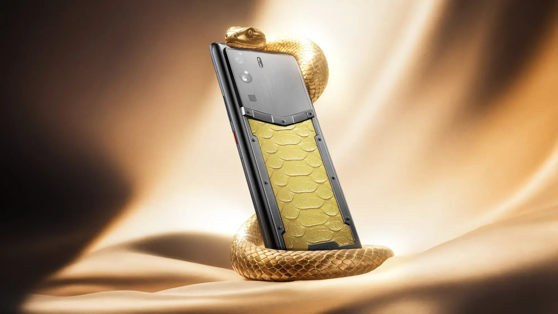 Unveiling the Story Behind VERTU’s Pure Gold Phone
