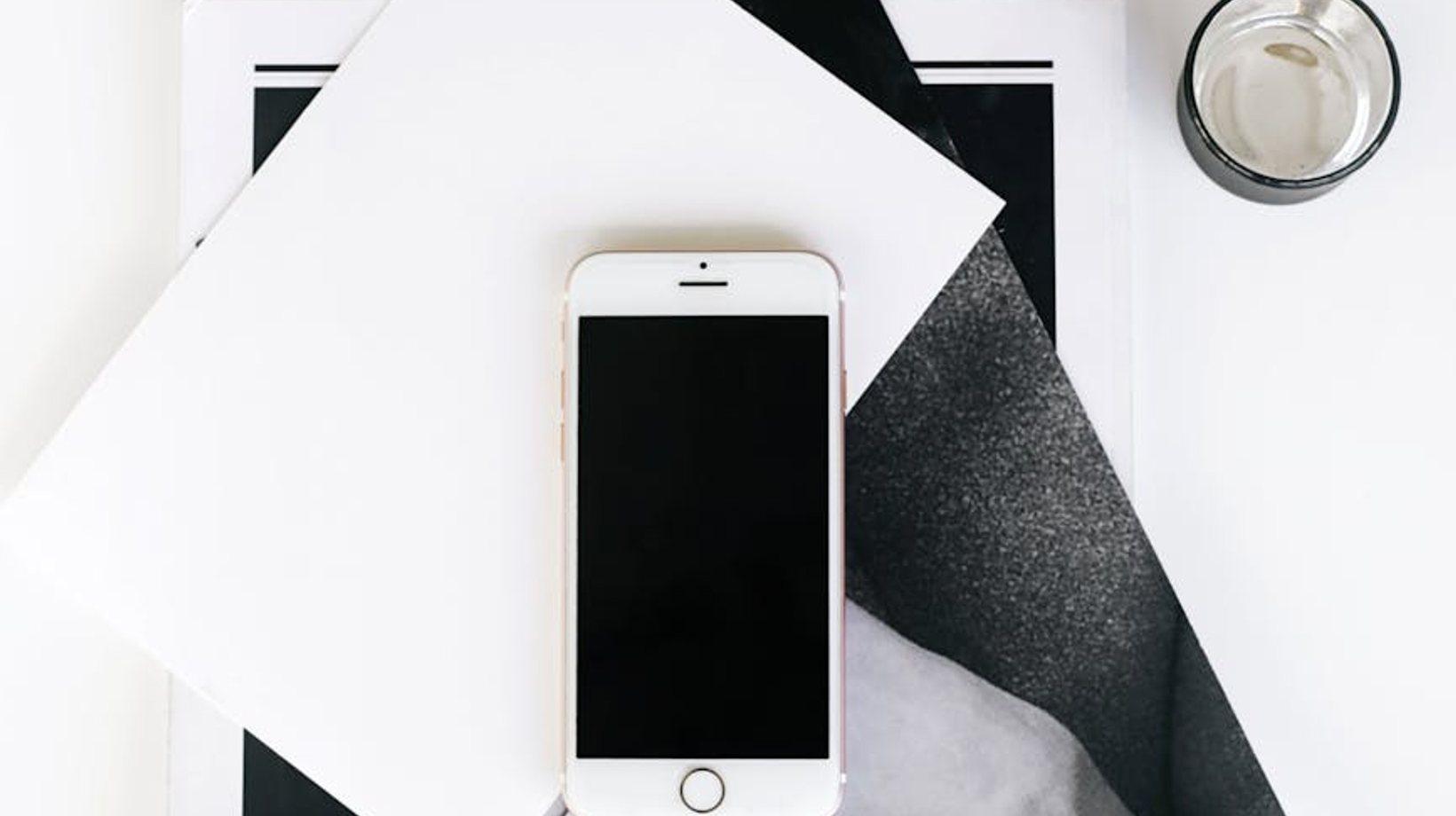 2025's Top Mobile Devices for Absolute Private Communication