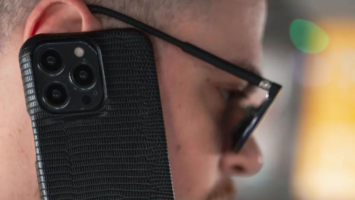 Vertu Signature S+: Timeless Luxury