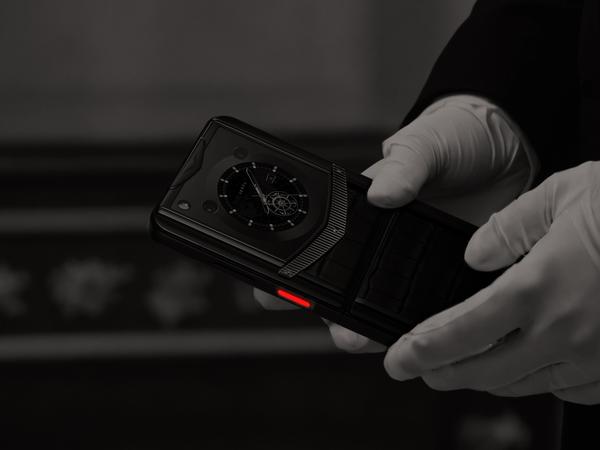 Vertu Ruby Key: Instant Access to Exclusive Concierge Service