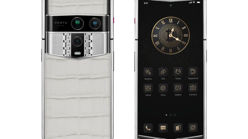 What Does Your Smartphone Say About Your Status: Premium Standouts