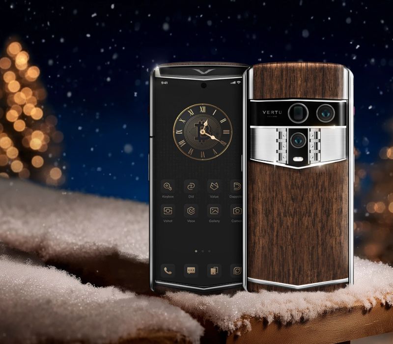 High-End Mobile Phones for Men: Functionality vs. Elegance