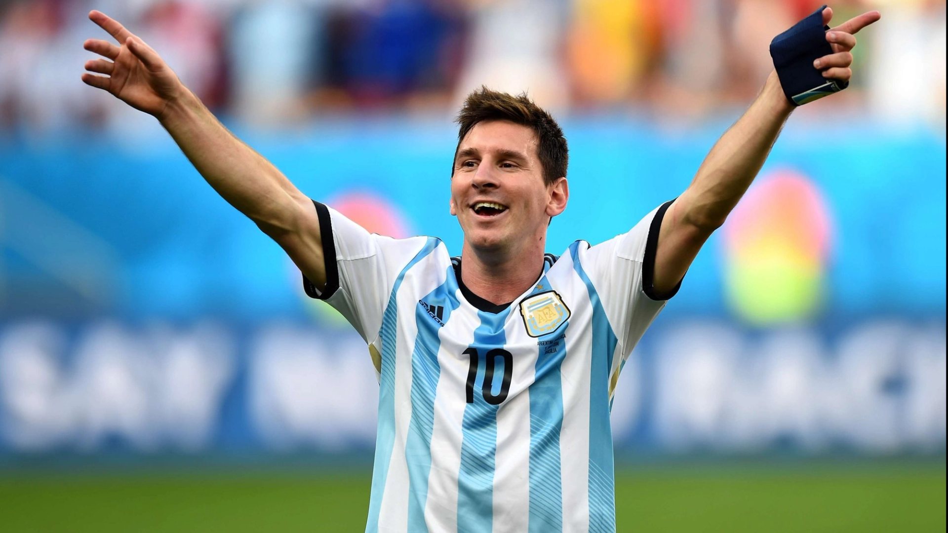 Messi lost the point, the rival goalkeeper warmly consoled: the brotherhood on the pitch, VERTU IRONFLIP hero's nature