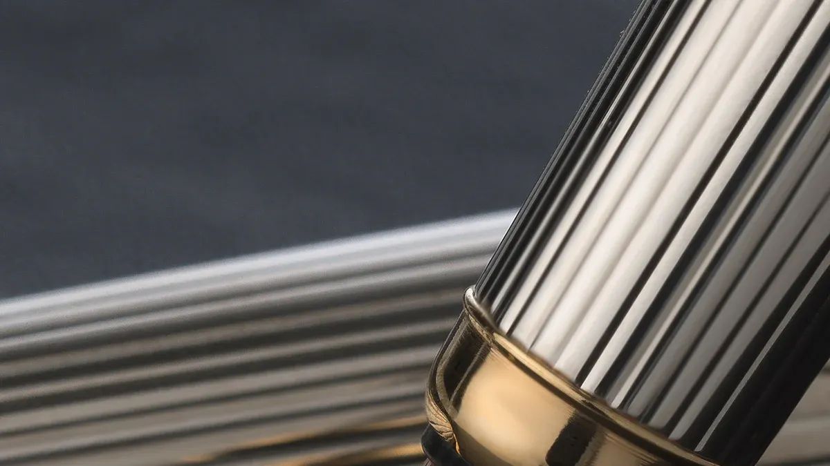 Luxury Corporate Gifts: Tech & Accessories