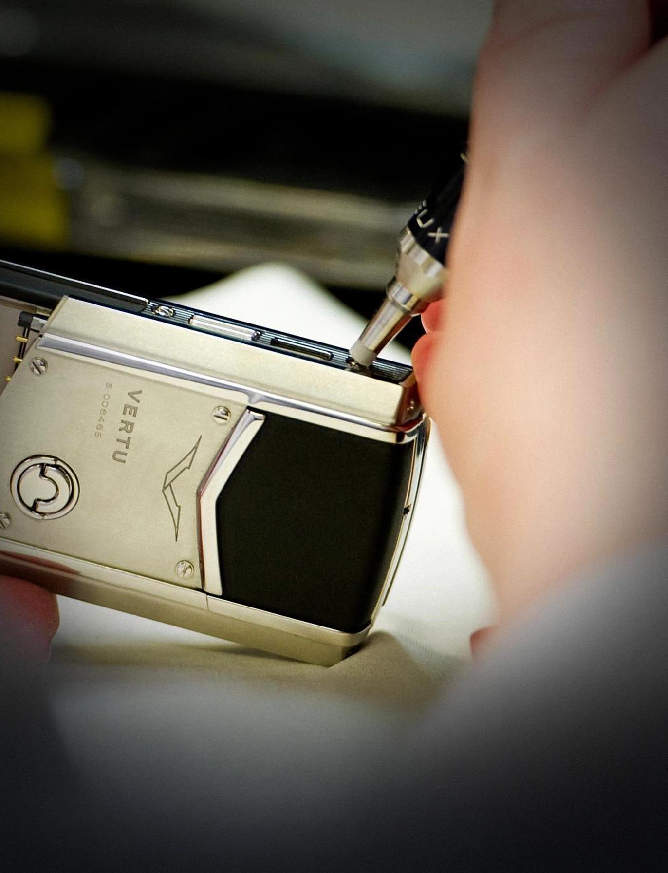 Official VERTU checkout