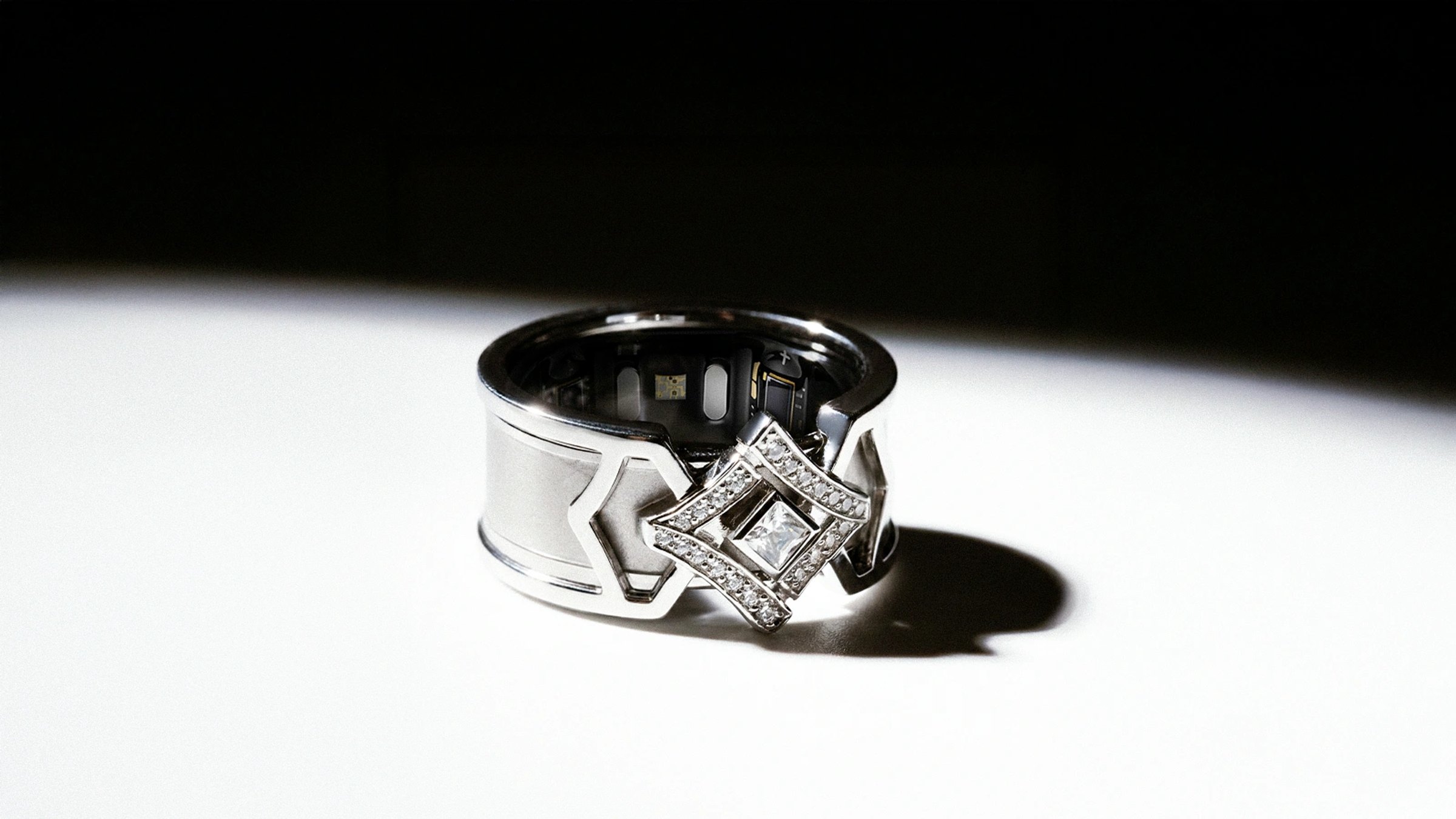 Vertu Aura Ring
