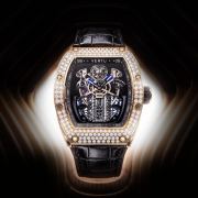 VERTU Introduces Agent Watch, a Crystal-Cased Timepiece with Phone-Based AI