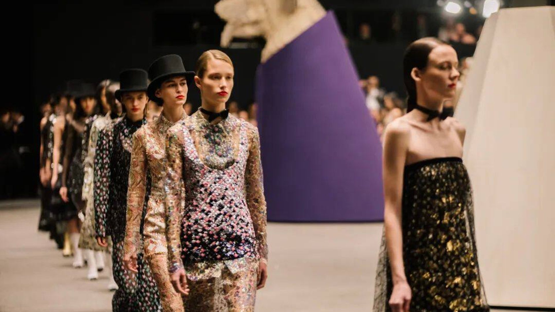 January, the "spectacle" worth remembering at the Paris show.