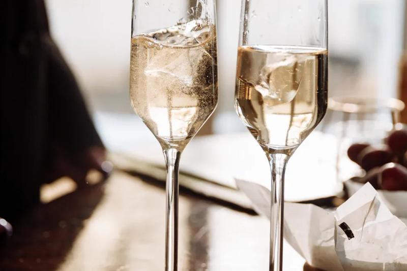 Top 5 Luxury Thanksgiving Gifts Every Host Will Love in 2025