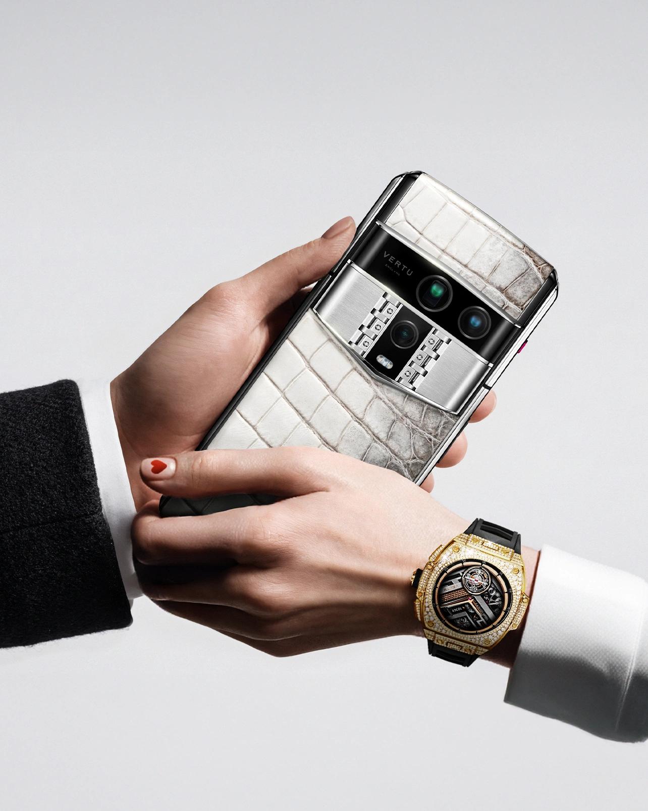 Top 10 Meaningful Engraved Gifts for Her in 2026