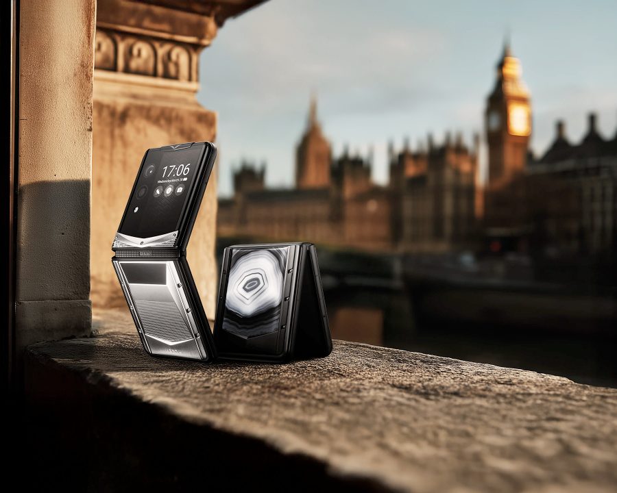 Bespoke Flip Phone: The New Standard of Luxury Mobile Design