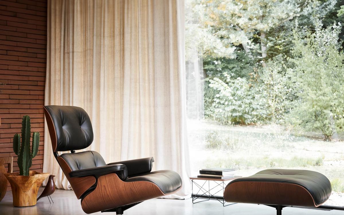 The Timeless Elegance of the Eames Lounge Chair: A Design Icon