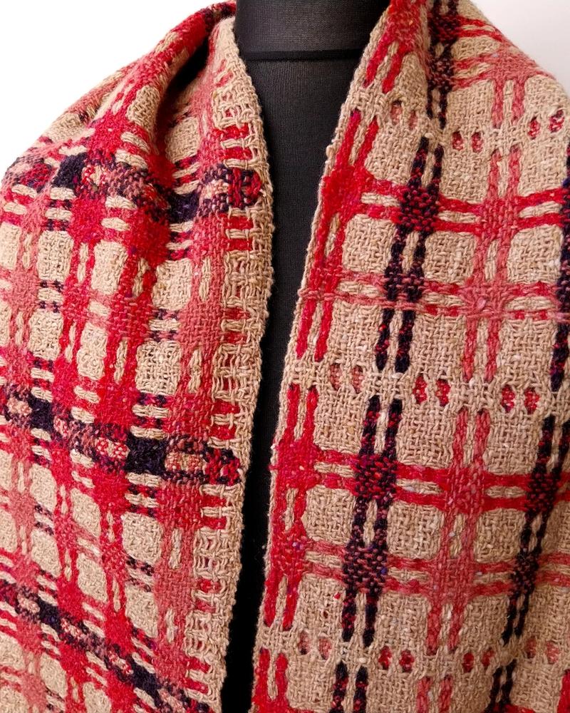 Red scarf 3
